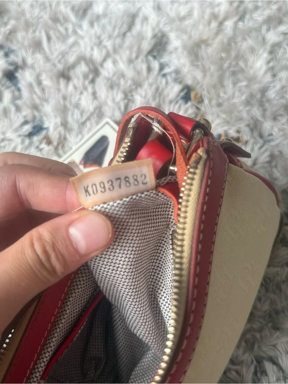 Dooney & Bourke *new its